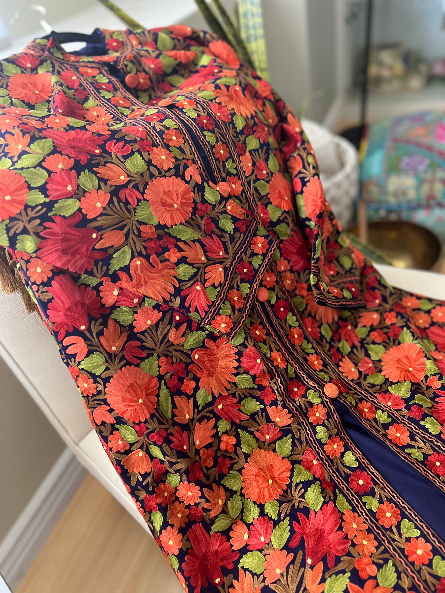 Long coat with floral hand embroidery